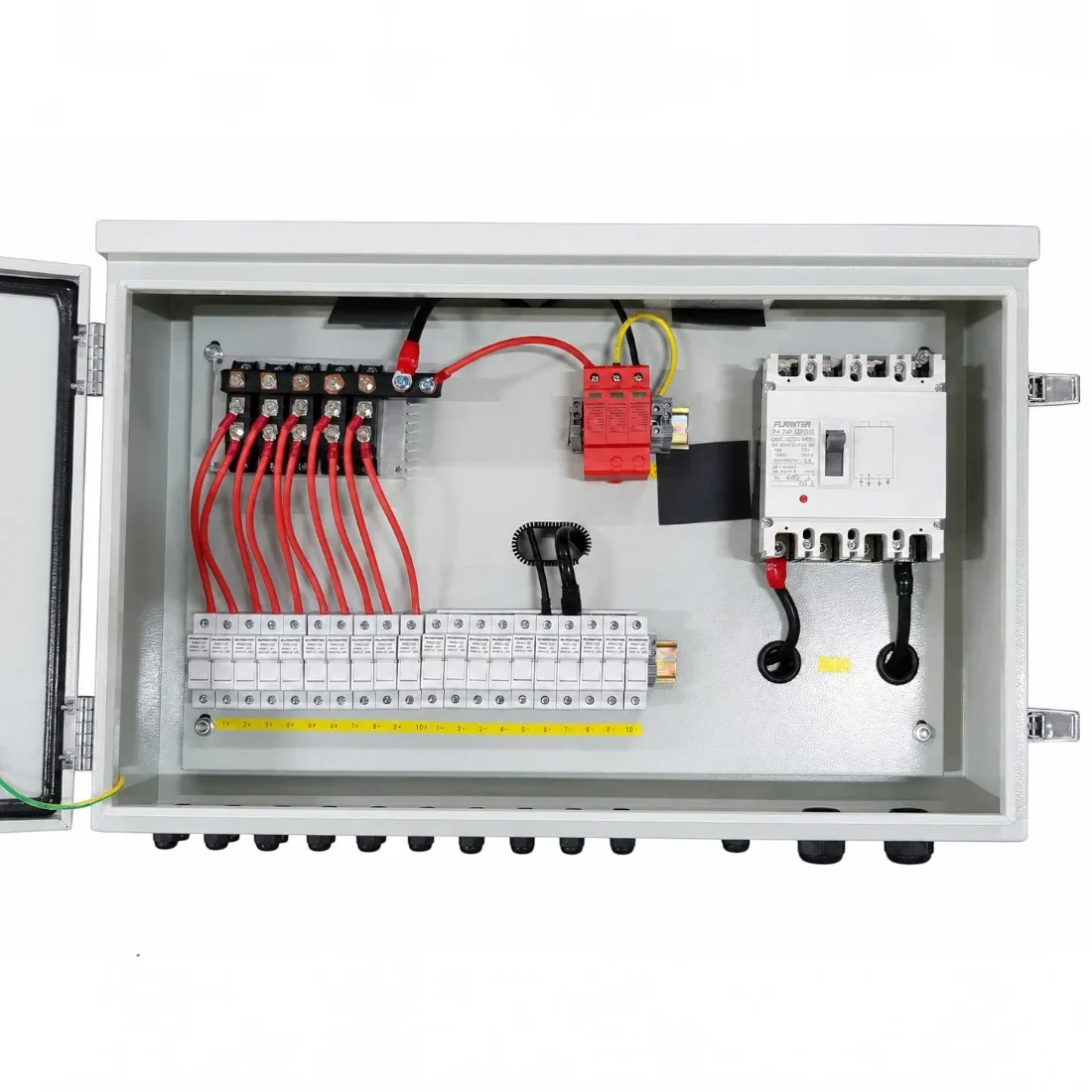 Tablou de combinare fotovoltaic, 10 intrari, 1 iesire, DC 1000V, carcasa otel laminat la rece 1,2 mm, cu dioda anti-retur - COBI SMART® cbf15937fb696077088a75f6a618b437